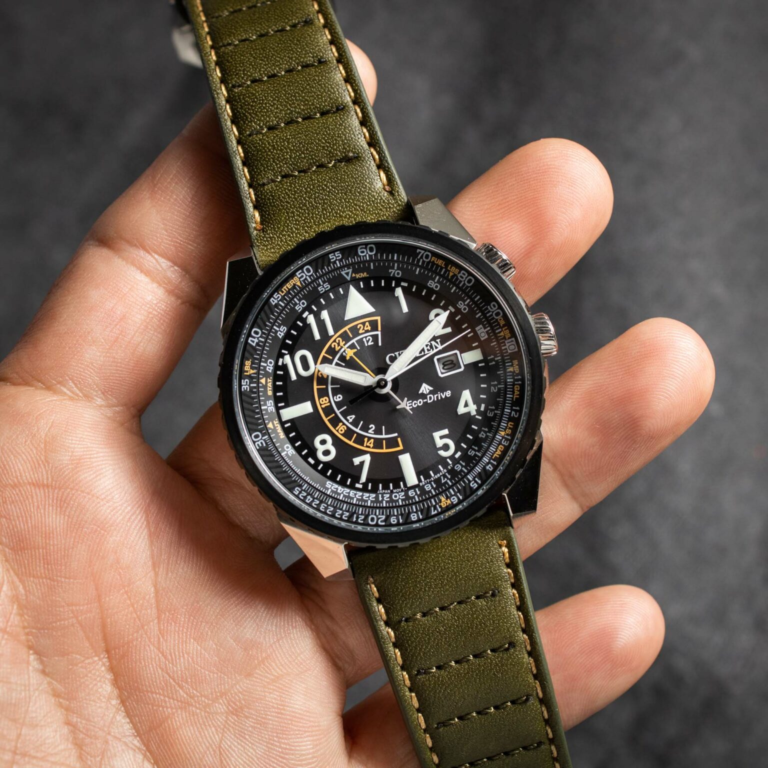 Đồng hồ Citizen Promaster Nighthawk BJ713804E có gì đặc biệt